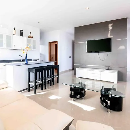 Вилла Jessy Luxury Golf