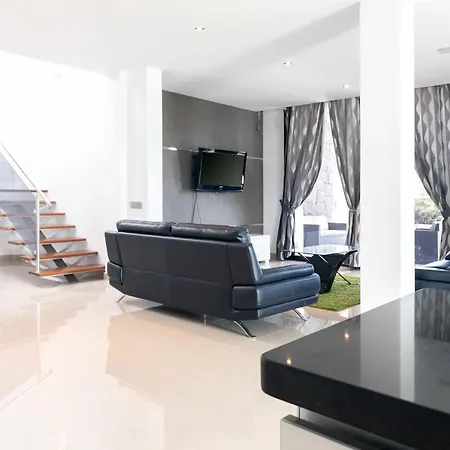 Jessy Luxury Golf Вилла Тиас